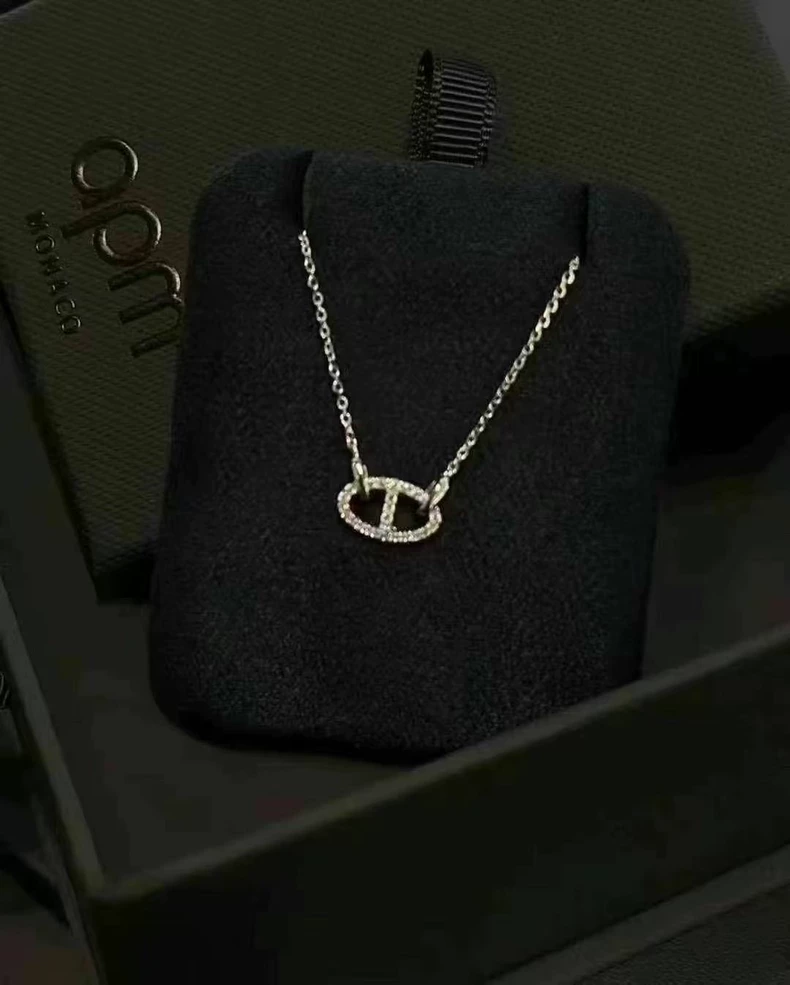 Apm pig nose necklace