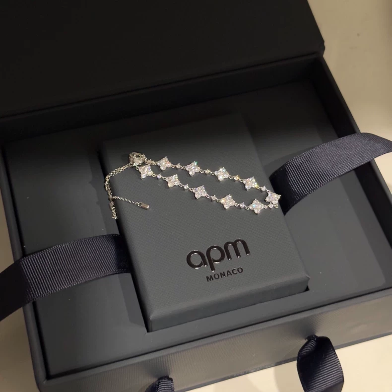 apm shining four-leaf clover bracelet-2