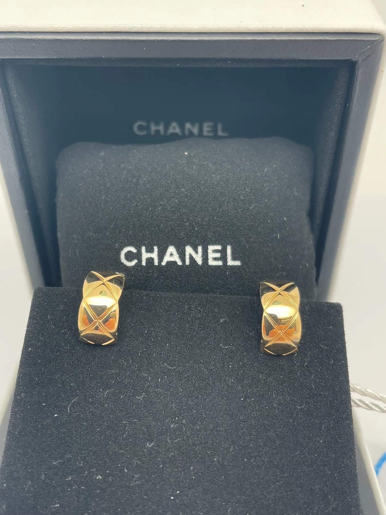 Chanel crush gold earrings-2