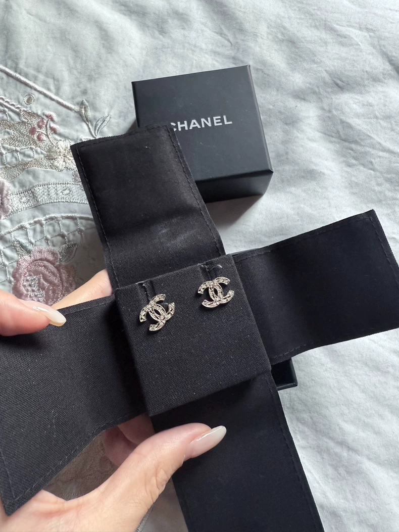 Chanel double stud earrings-3