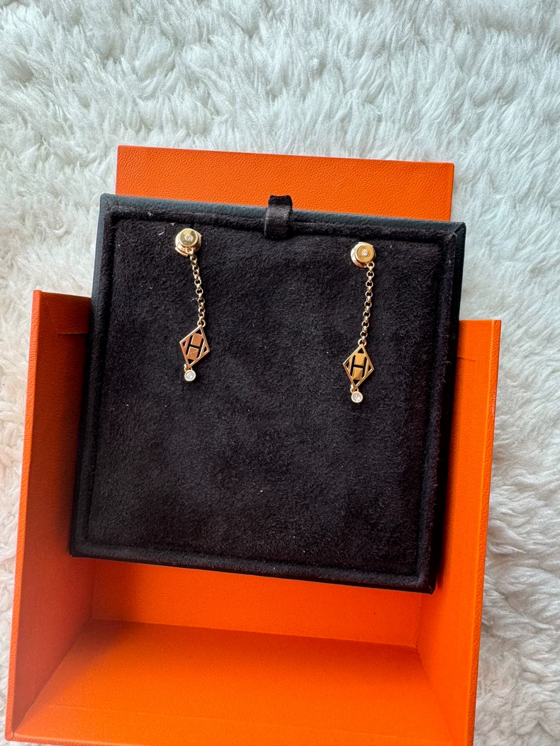 Hermès Gambade H diamond earrings