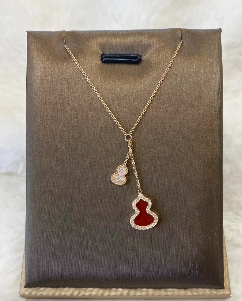 Qeelin Kirin Double Gourd Necklace