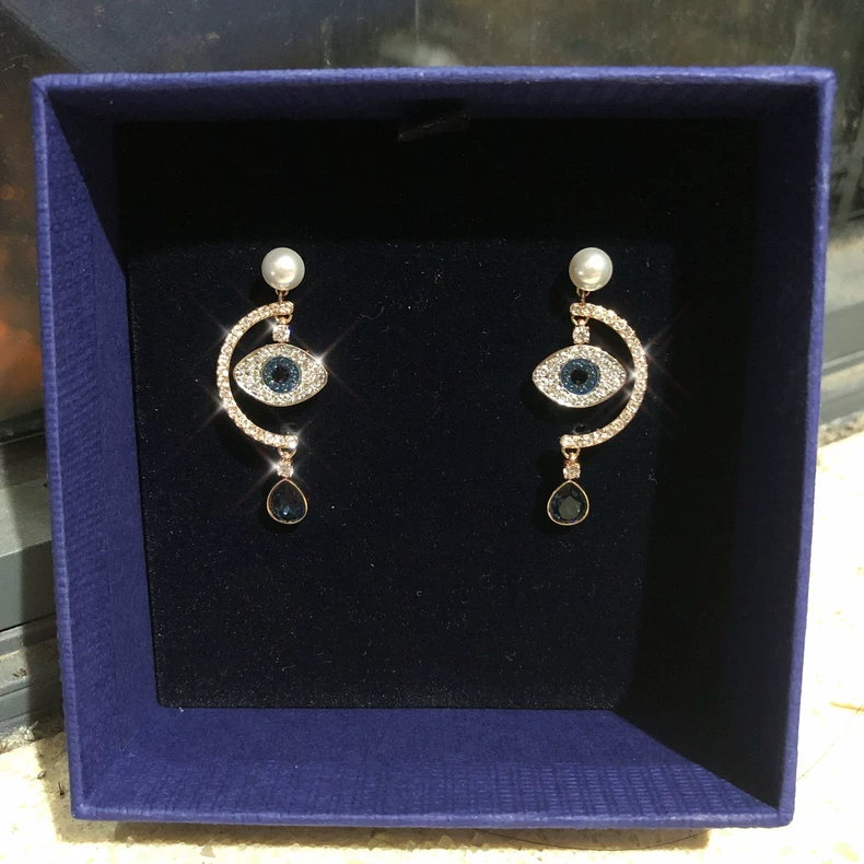 Swarovski New Devil's Kiss Earrings-2