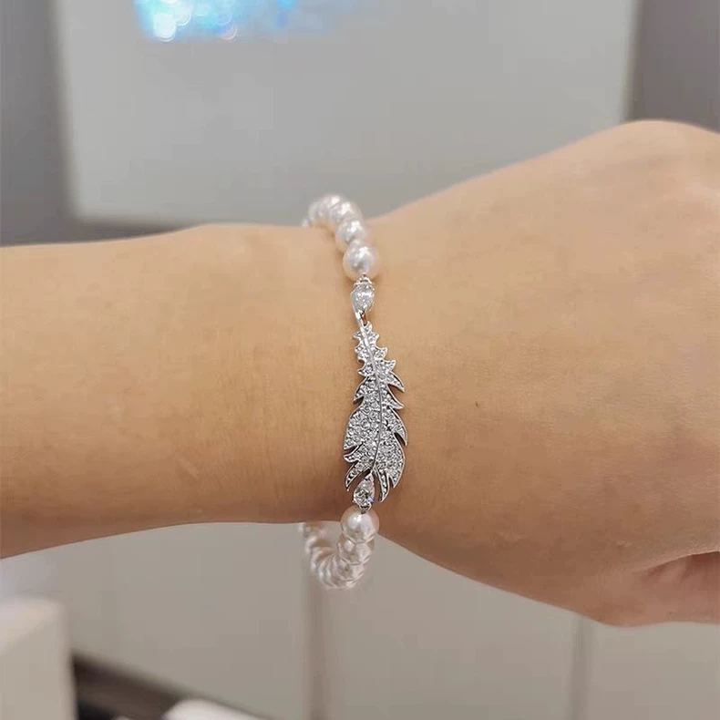 Swarovski Nice Elegant and Exquisite Feather Shape Bracelet Women Magnetic Clasp Crystal Pearl-2