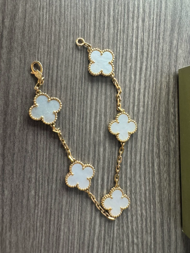 Van Cleef & Arpels VCA four-leaf clover white mother-of-pearl white five-flower bracelet-2