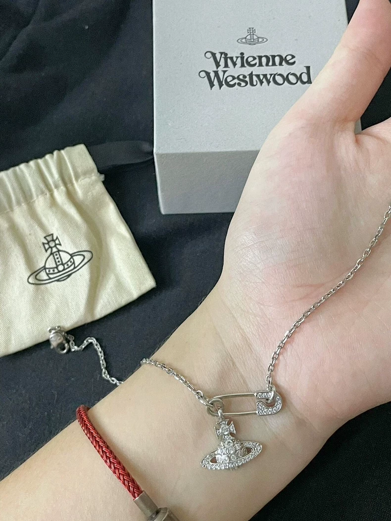 Vivienne Westwood Safety Pin Necklace-3
